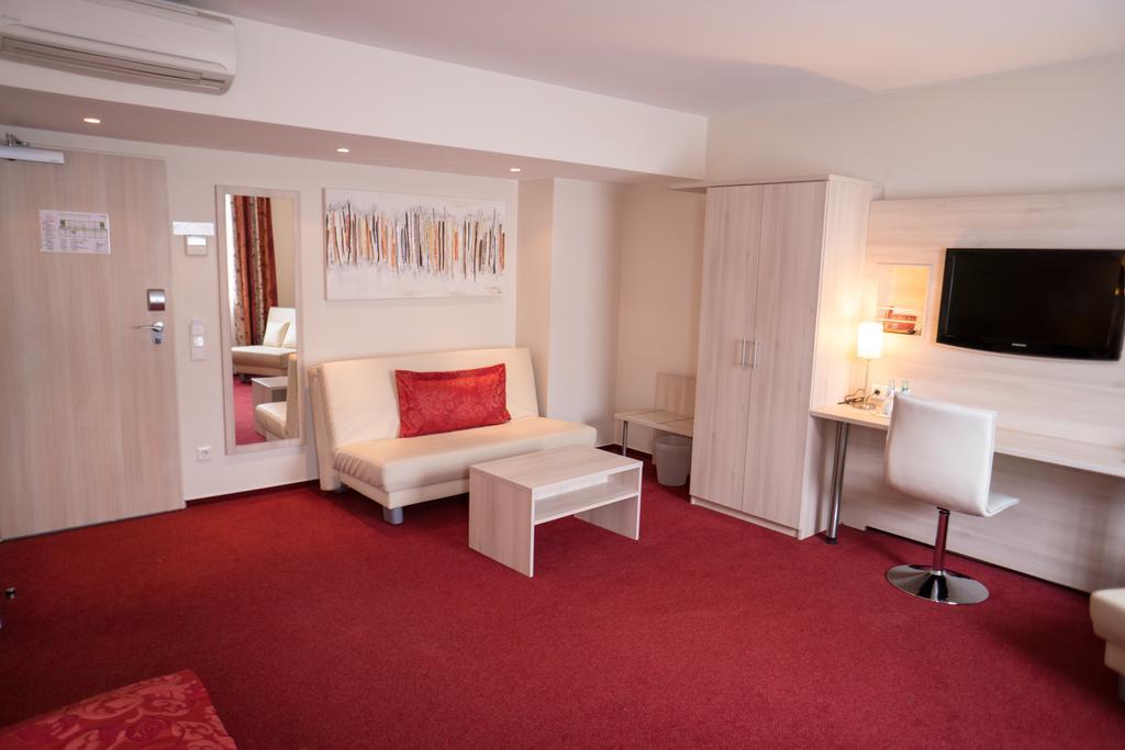 Hotel Roedelheimer Hof - Am Wasserturm Frankfurt am Main Quarto foto