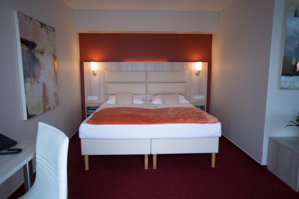 Hotel Roedelheimer Hof - Am Wasserturm Frankfurt am Main Quarto foto